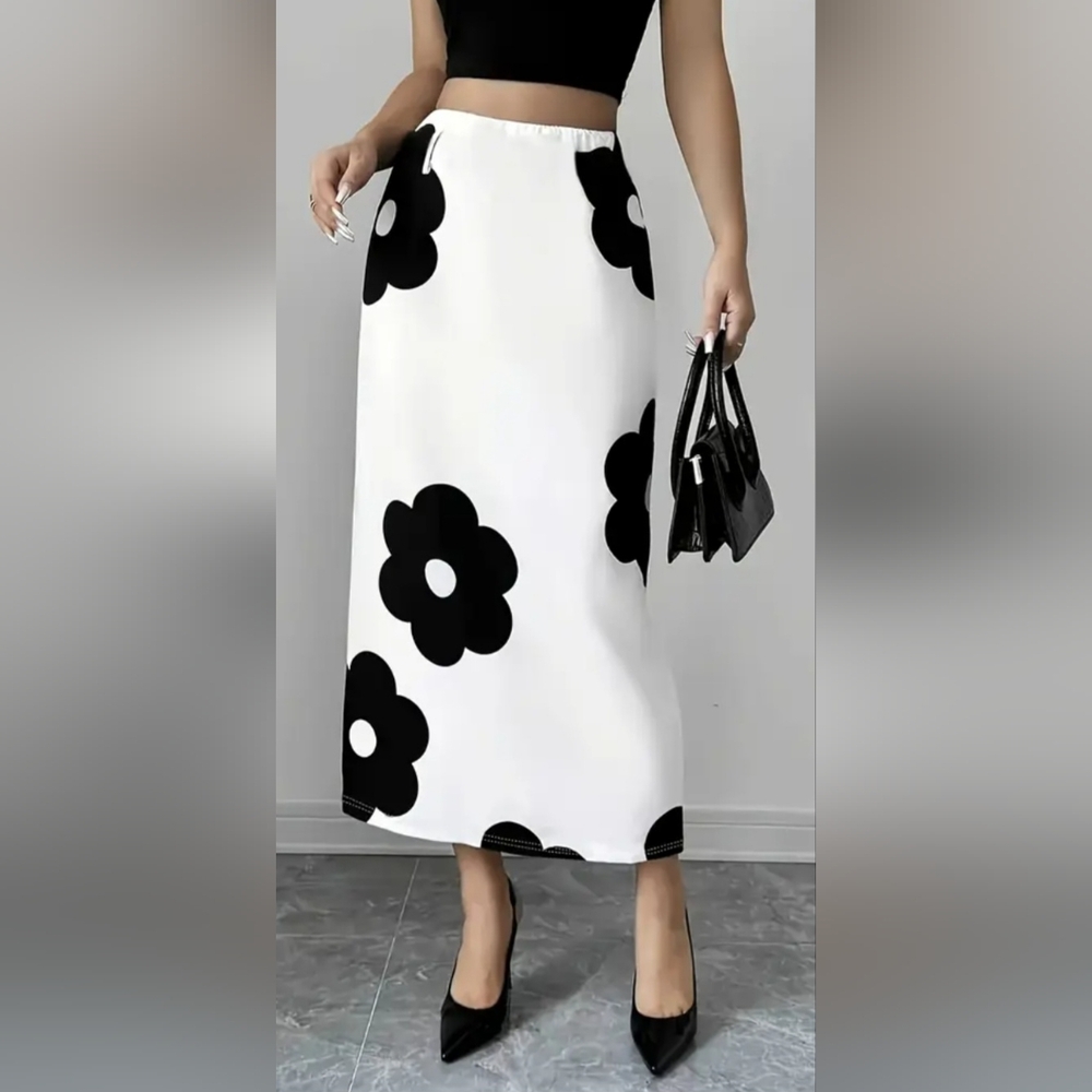 Maxi Floral A-Line Skirt ❤️ - Picture 6 of 6